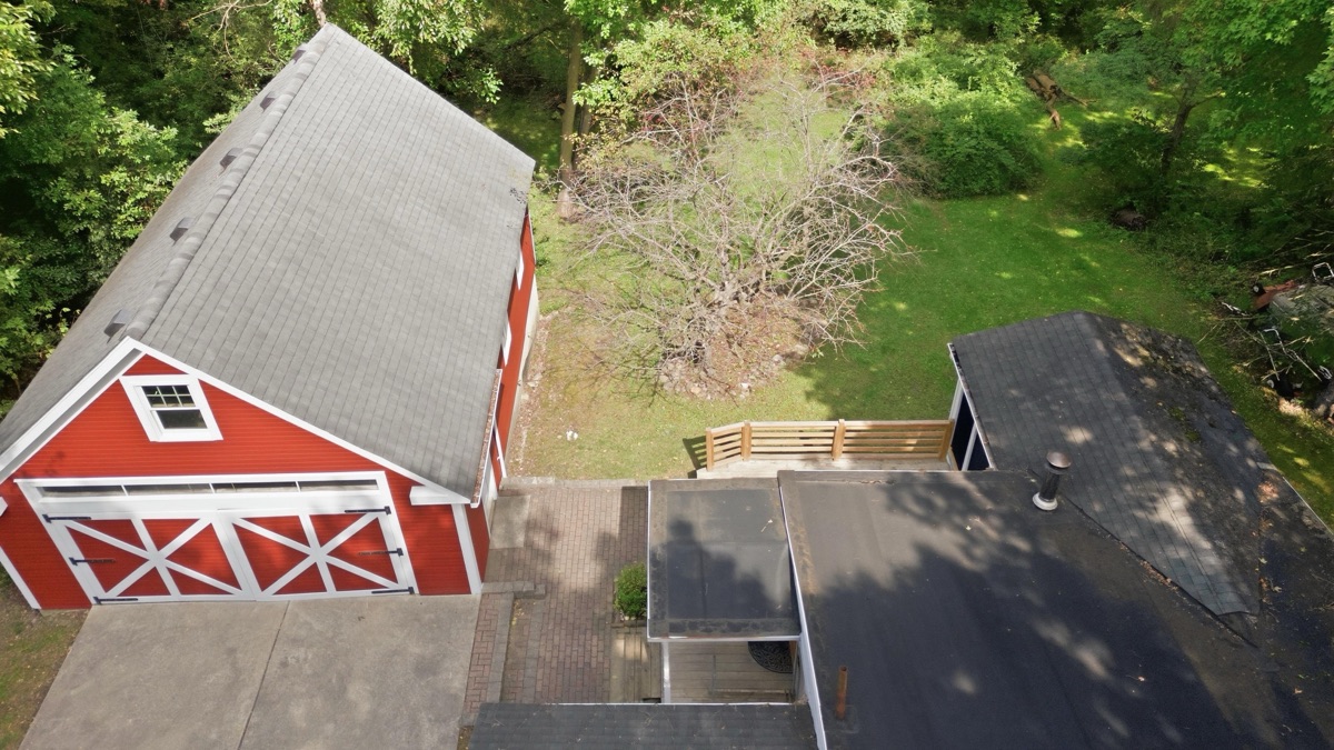 Aerial photo 5 — 32100 W 9 Mile Rd, Farmington, MI