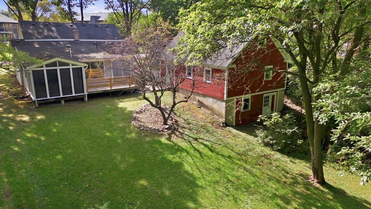 Aerial photo 6 — 32100 W 9 Mile Rd, Farmington, MI