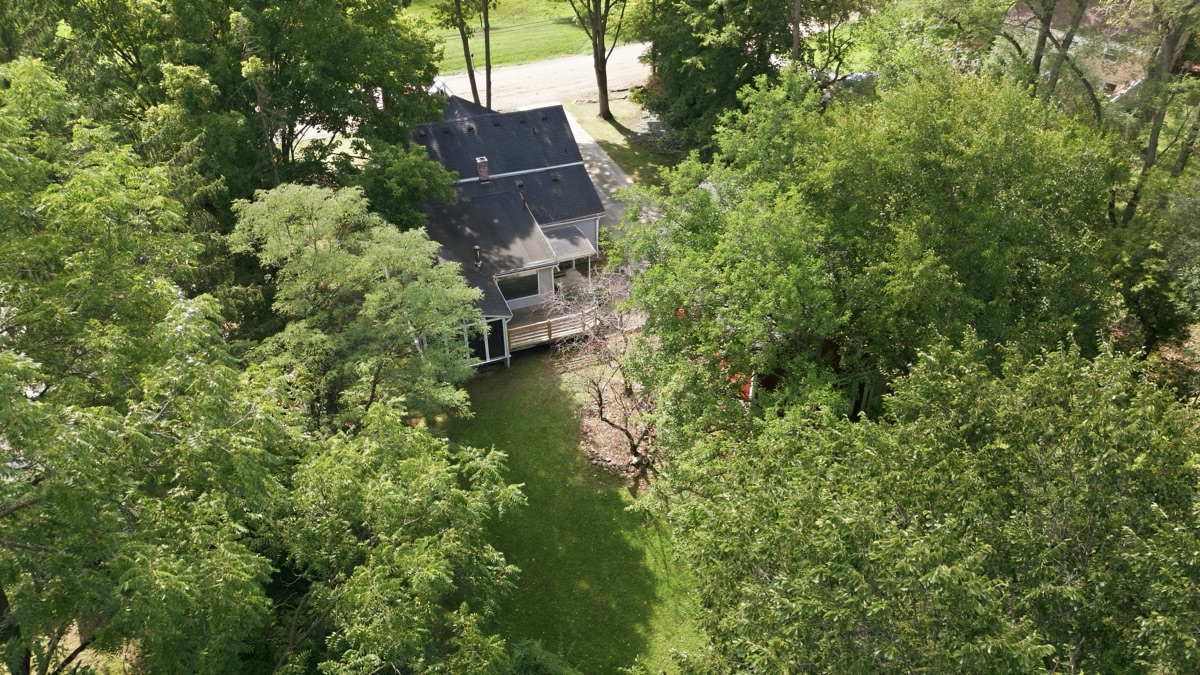 Aerial photo 8 — 32100 W 9 Mile Rd, Farmington, MI