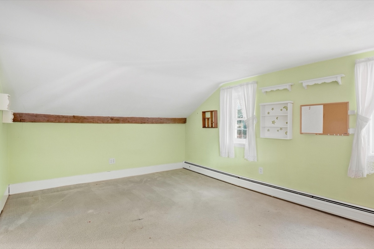 Listing photo 46 — 32100 W 9 Mile Rd, Farmington, MI