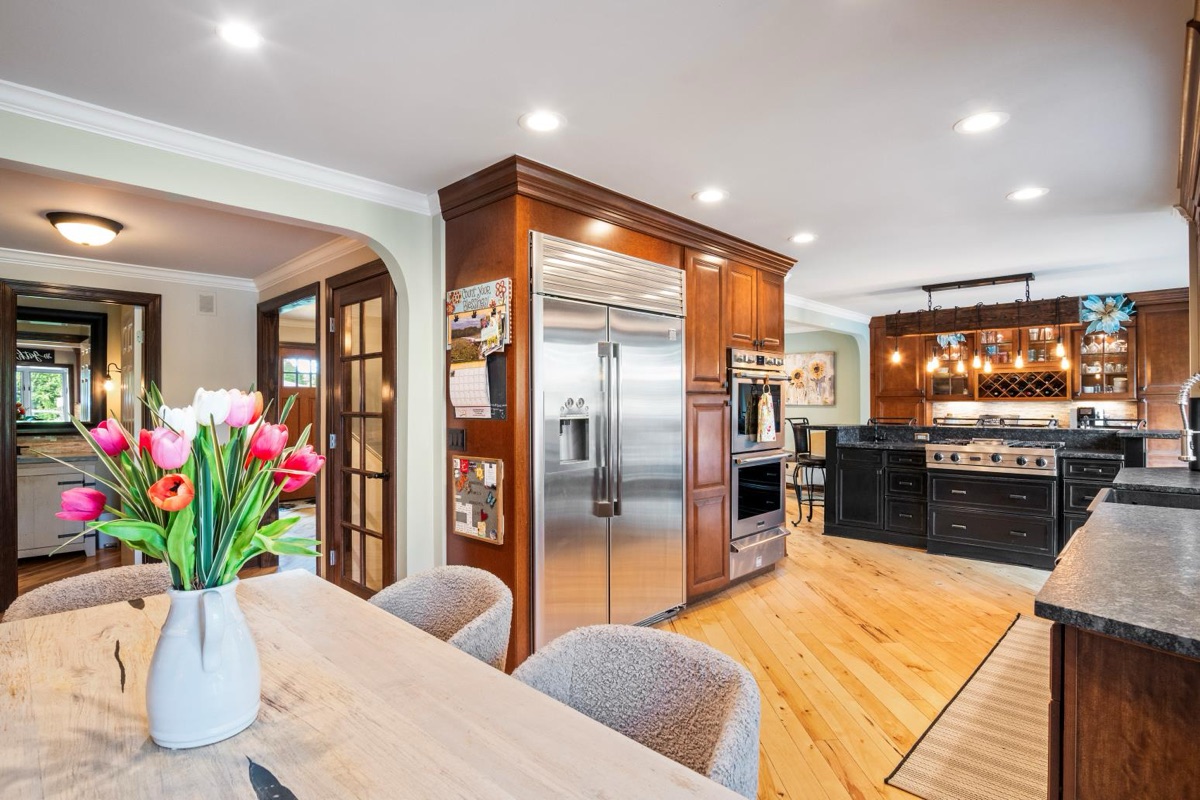 Listing photo 25 — 32251 Cambridge St, Livonia, MI