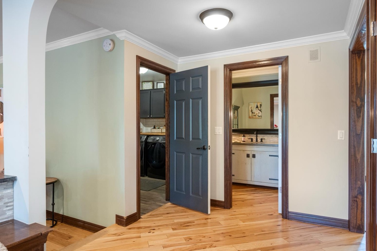 Listing photo 26 — 32251 Cambridge St, Livonia, MI