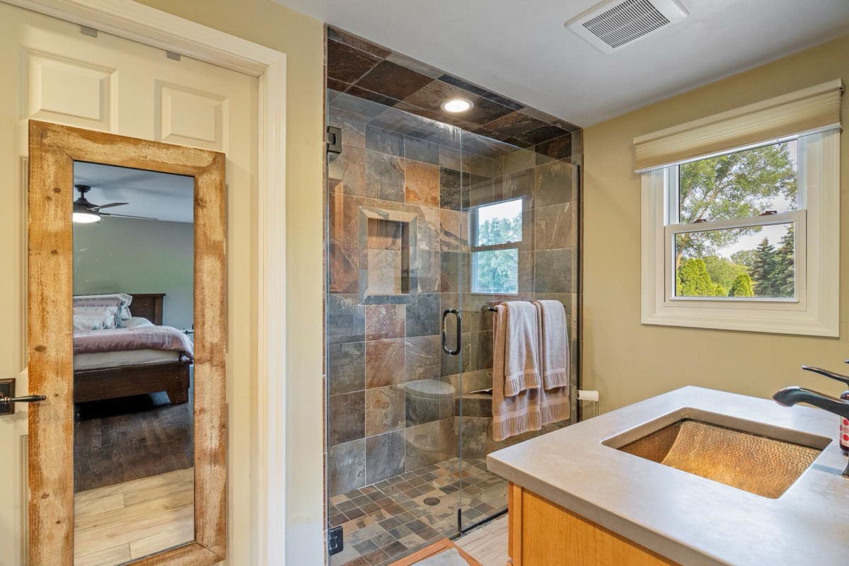 Listing photo 42 — 32251 Cambridge St, Livonia, MI