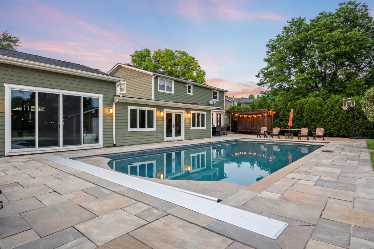 Listing photo 62 — 32251 Cambridge St, Livonia, MI