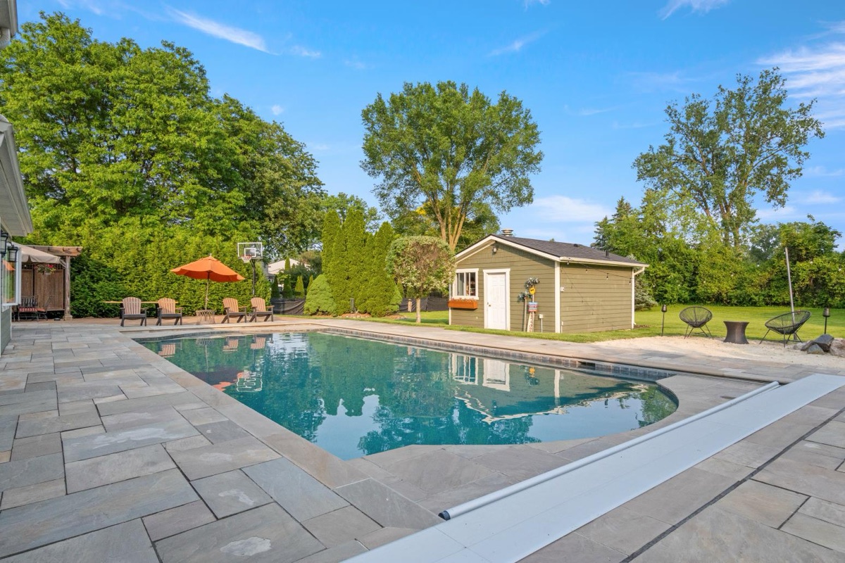 Listing photo 63 — 32251 Cambridge St, Livonia, MI