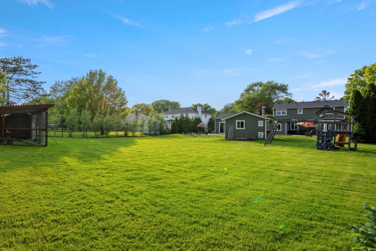 Listing photo 78 — 32251 Cambridge St, Livonia, MI