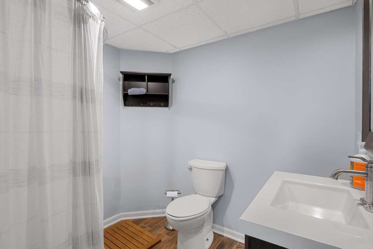 Listing photo 88 — 32251 Cambridge St, Livonia, MI