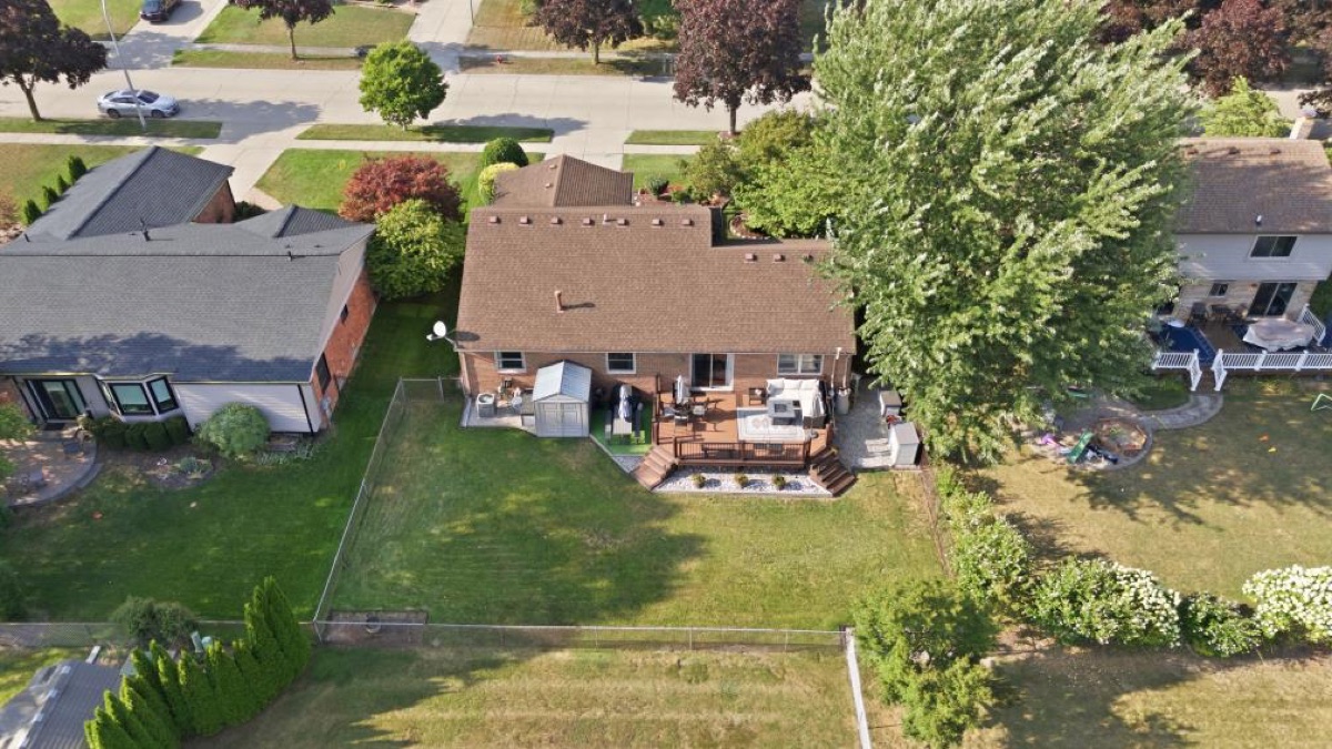 Aerial photo 5 — 39031 Meeting House Ln, Livonia, MI