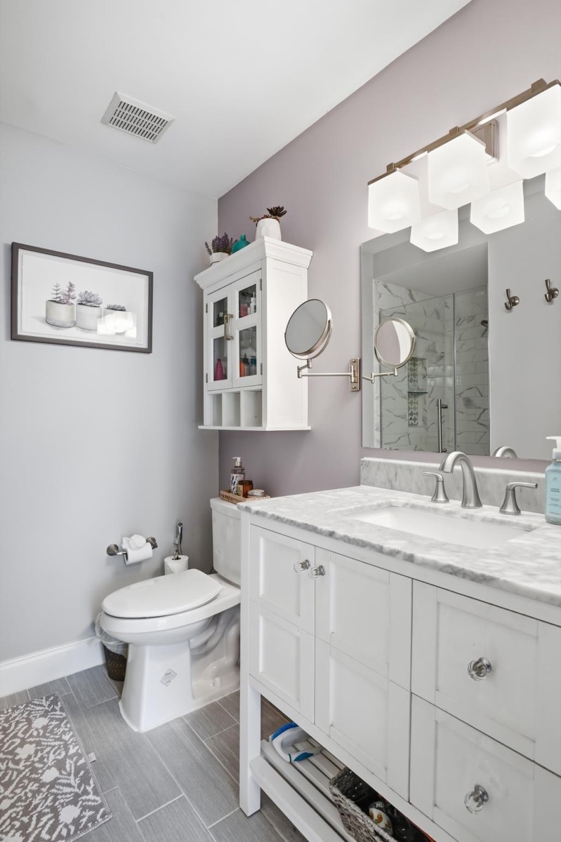 Listing photo 41 — 39031 Meeting House Ln, Livonia, MI