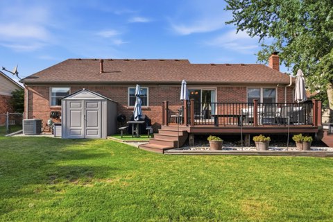 Listing photo 71 — 39031 Meeting House Ln, Livonia, MI
