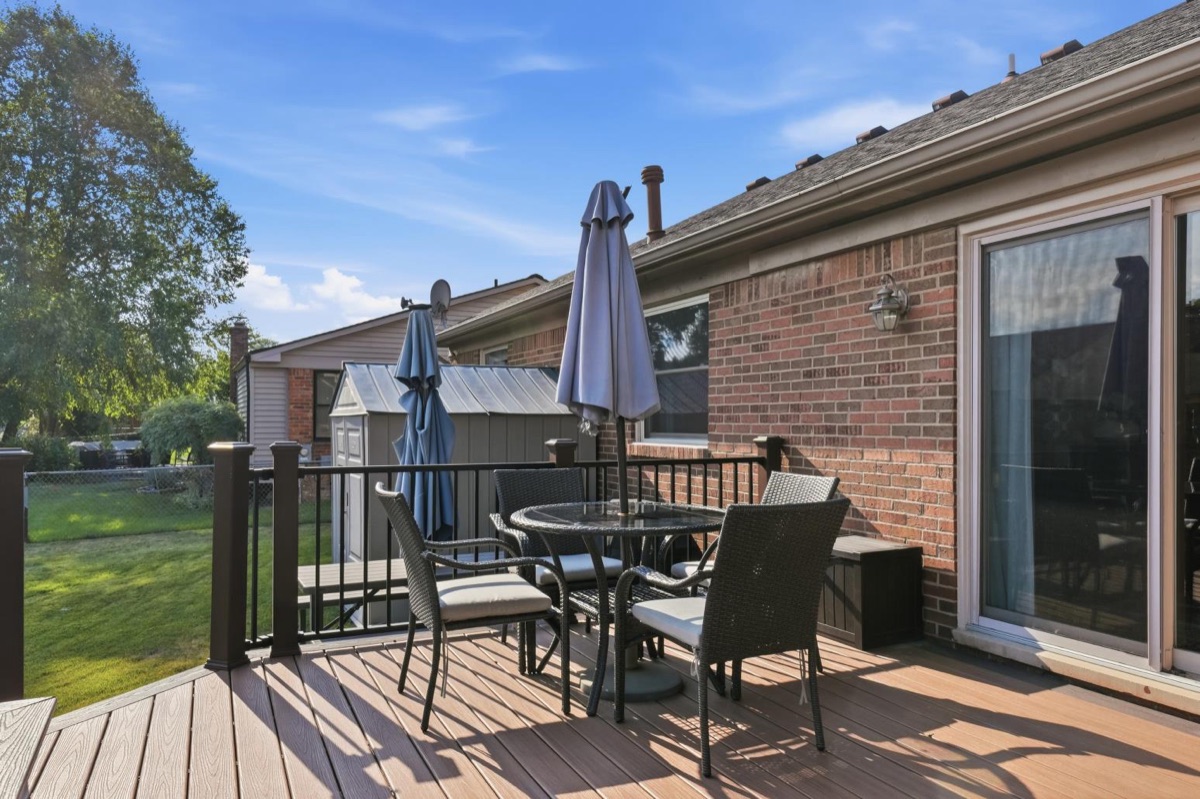 Listing photo 88 — 39031 Meeting House Ln, Livonia, MI