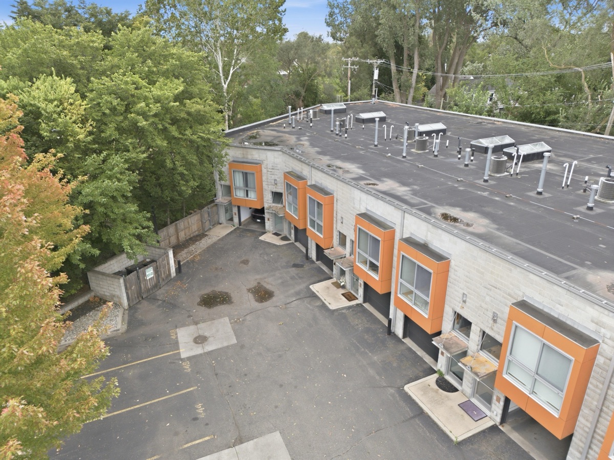 Aerial photo 4 — 440 E Parent Ave, Royal Oak, MI