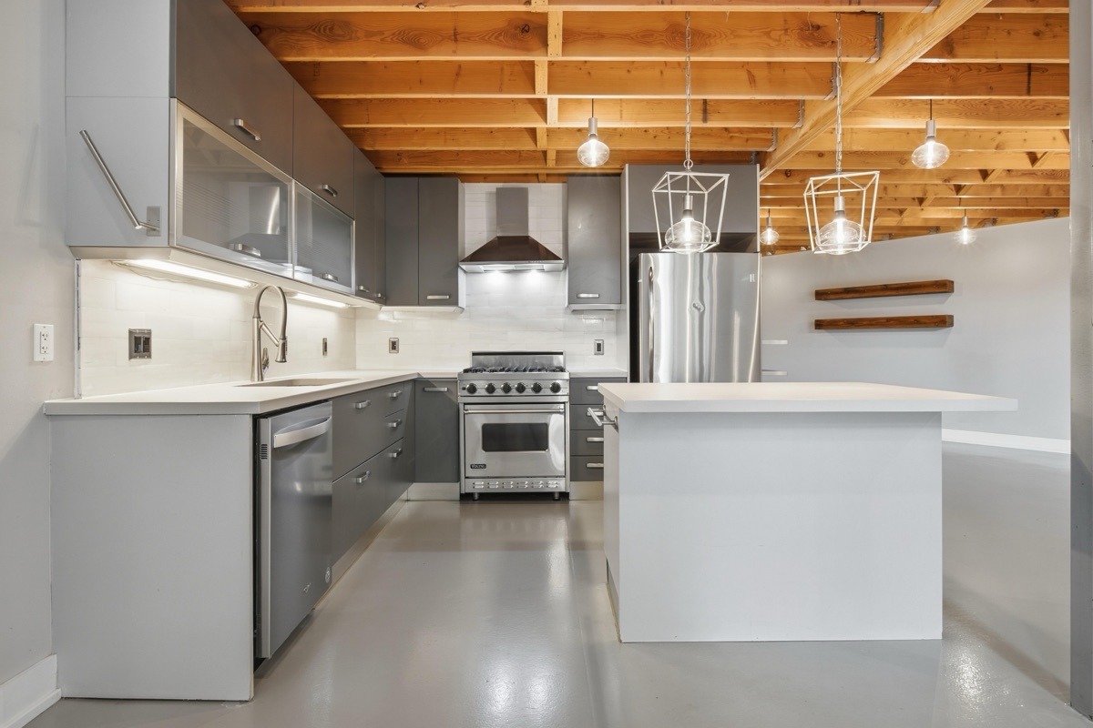 Listing photo 8 — 440 E Parent Ave, Royal Oak, MI