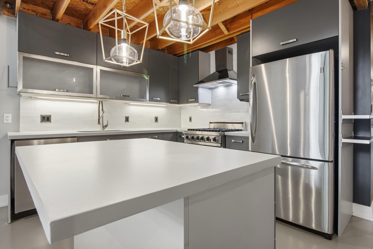 Listing photo 9 — 440 E Parent Ave, Royal Oak, MI