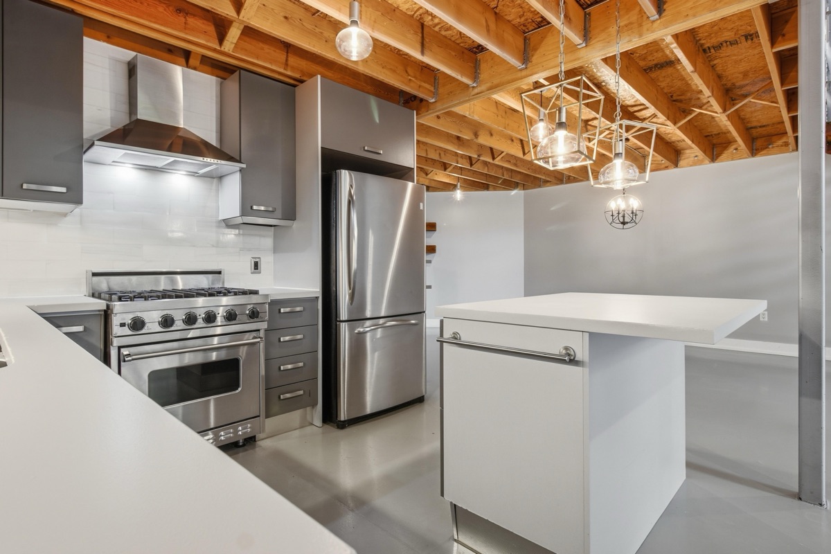 Listing photo 10 — 440 E Parent Ave, Royal Oak, MI