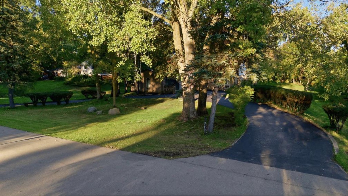 Aerial photo 1 — 5355 W Doherty Dr, West Bloomfield Township, MI