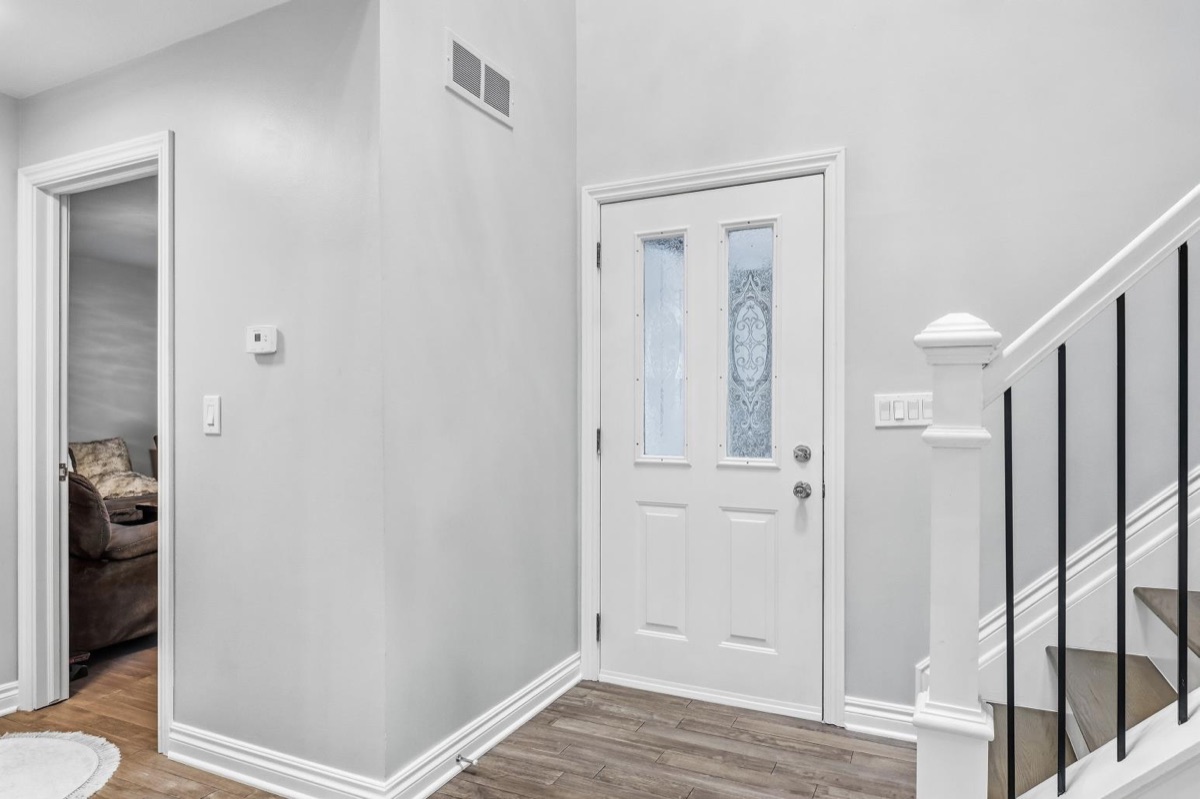 Listing photo 6 — 5355 W Doherty Dr, West Bloomfield Township, MI
