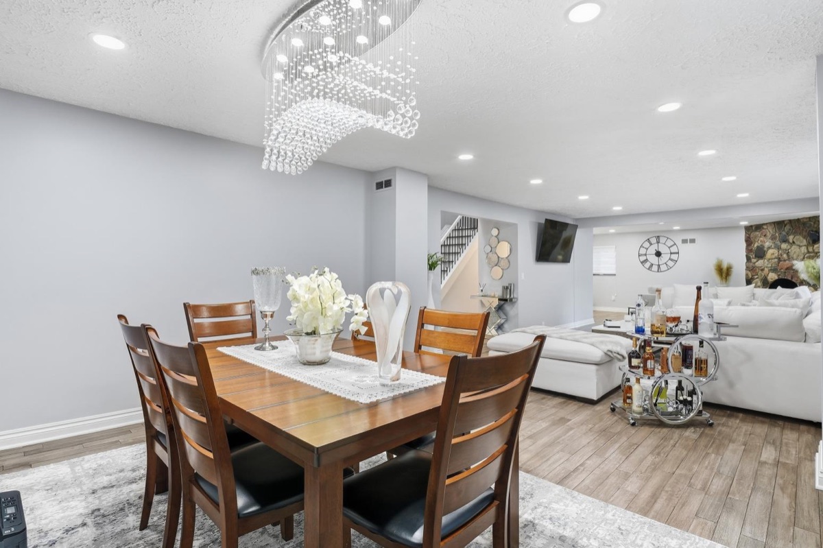 Listing photo 14 — 5355 W Doherty Dr, West Bloomfield Township, MI