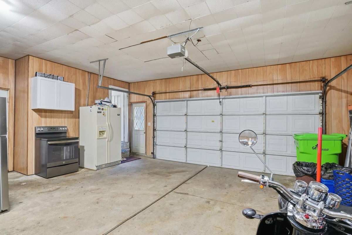 Listing photo 47 — 5355 W Doherty Dr, West Bloomfield Township, MI