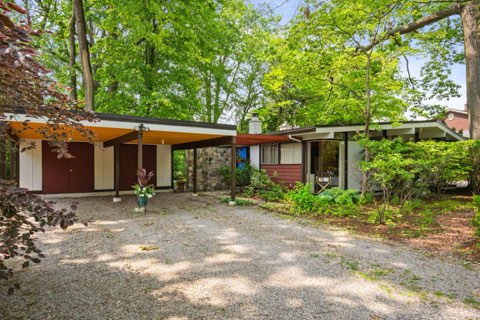 Listing photo 7 — 5959 Rosetta St, Dearborn Heights, MI