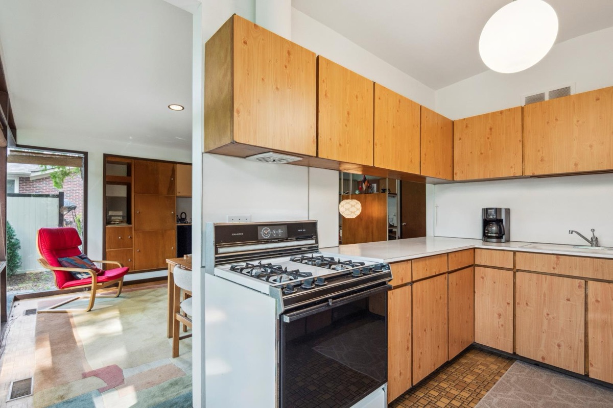 Listing photo 19 — 5959 Rosetta St, Dearborn Heights, MI