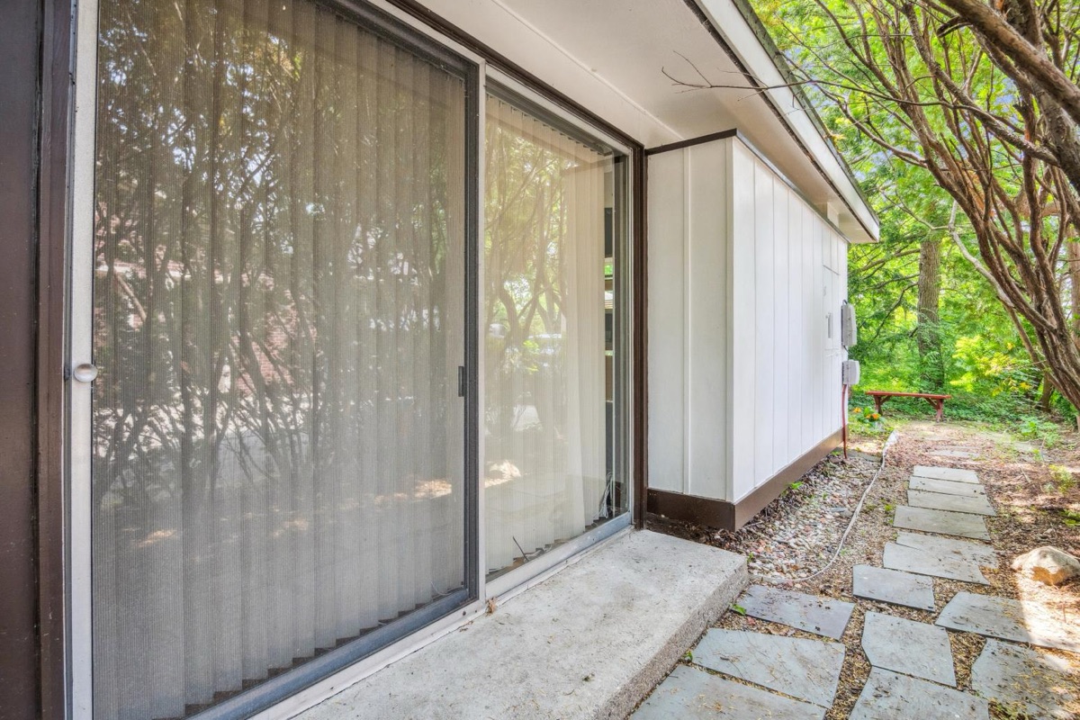 Listing photo 48 — 5959 Rosetta St, Dearborn Heights, MI