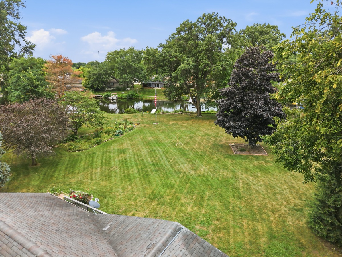 Aerial photo 7 — 701 Artdale Dr, White Lake, MI