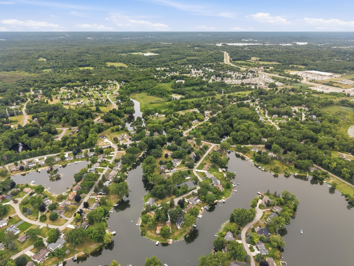 Aerial photo 15 — 701 Artdale Dr, White Lake, MI
