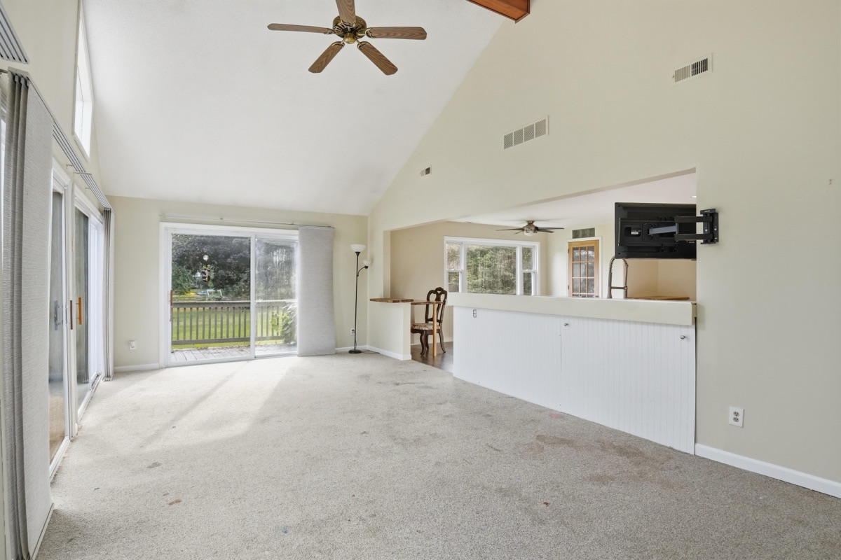 Listing photo 32 — 701 Artdale Dr, White Lake, MI
