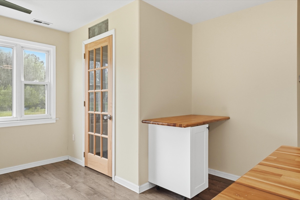 Listing photo 35 — 701 Artdale Dr, White Lake, MI