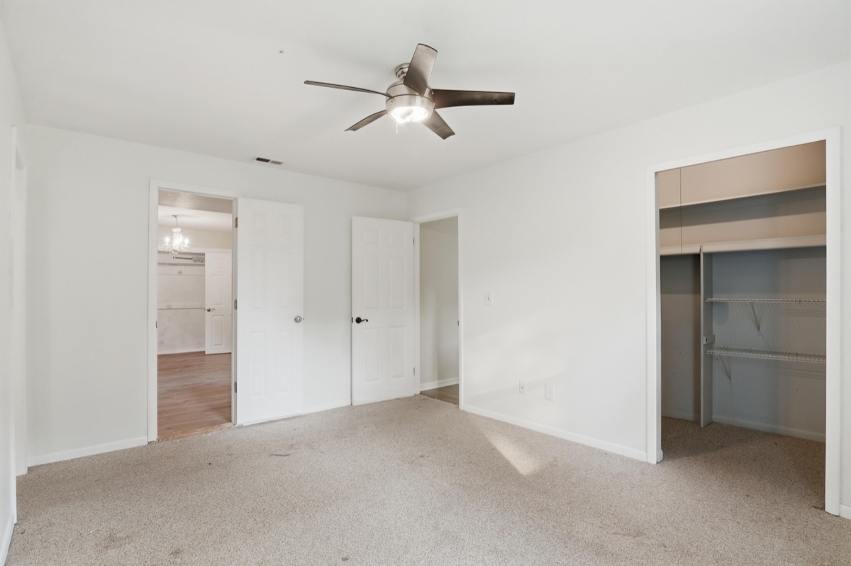 Listing photo 38 — 701 Artdale Dr, White Lake, MI