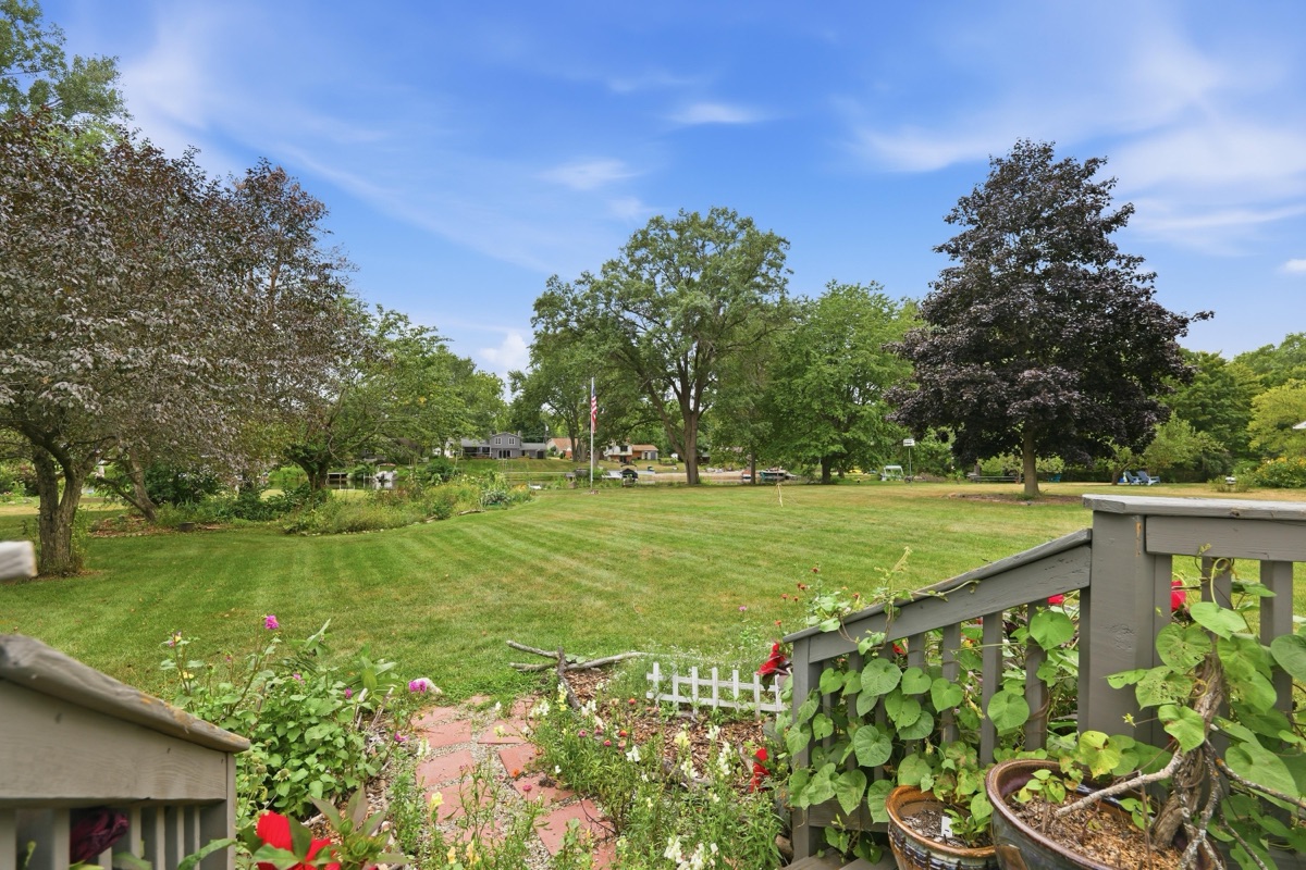 Listing photo 65 — 701 Artdale Dr, White Lake, MI