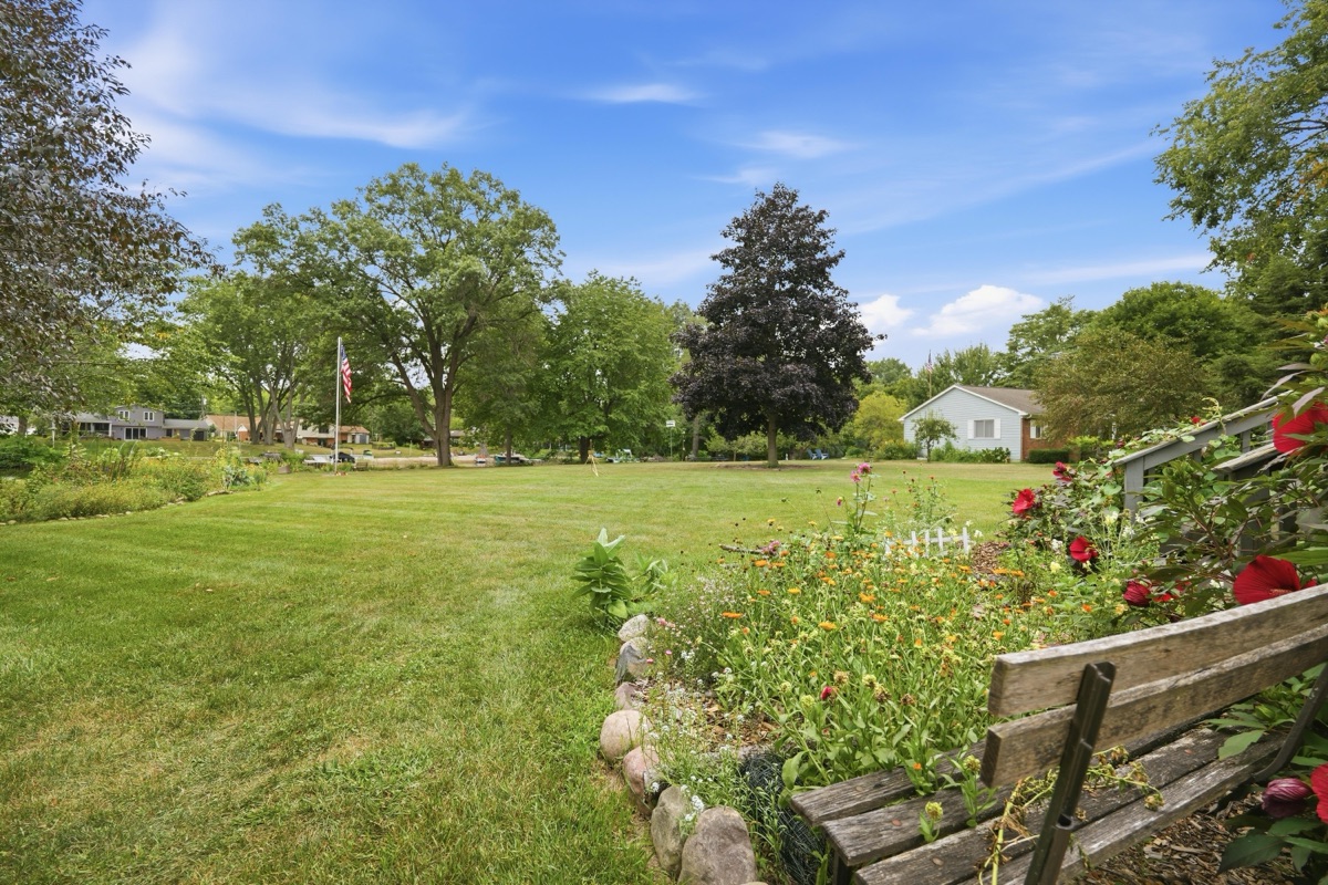Listing photo 67 — 701 Artdale Dr, White Lake, MI