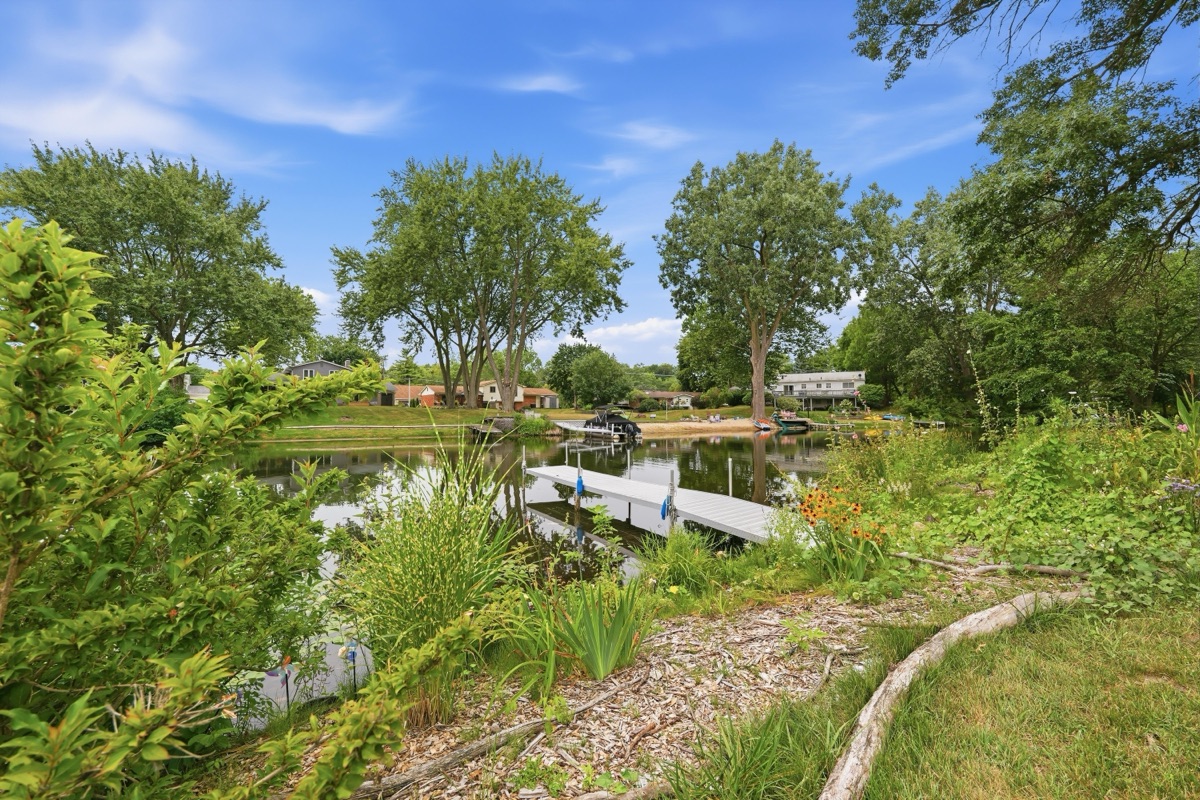 Listing photo 82 — 701 Artdale Dr, White Lake, MI