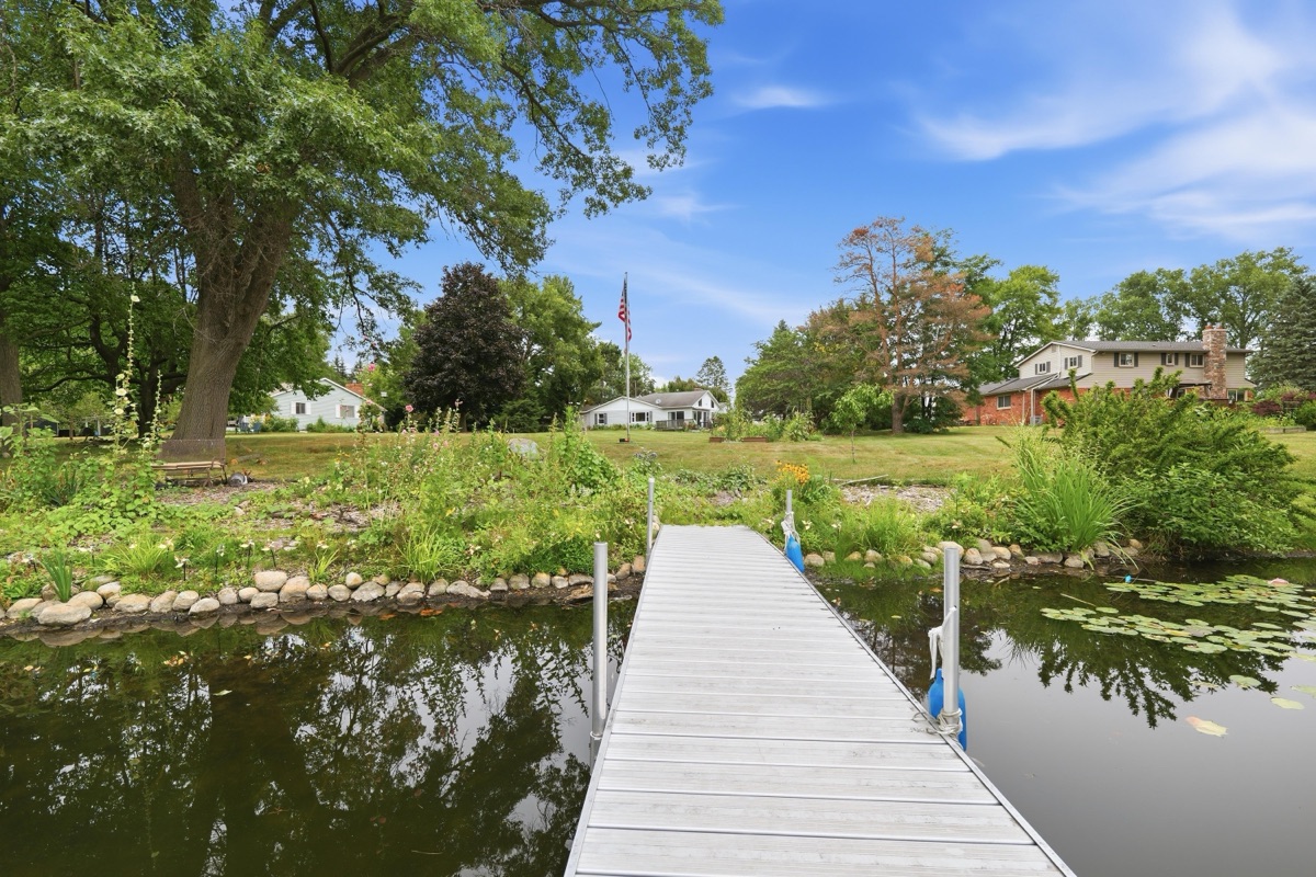 Listing photo 86 — 701 Artdale Dr, White Lake, MI