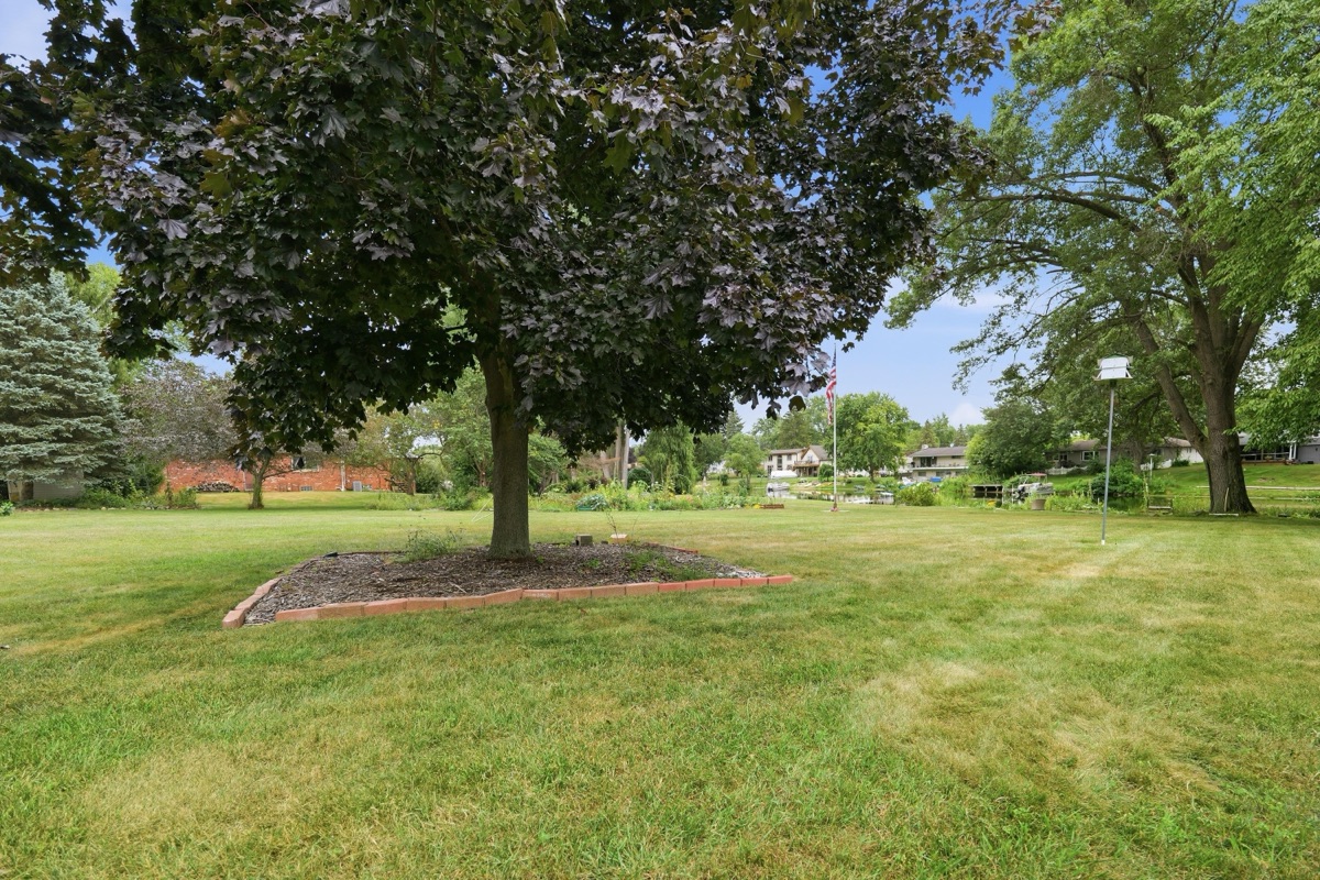 Listing photo 94 — 701 Artdale Dr, White Lake, MI