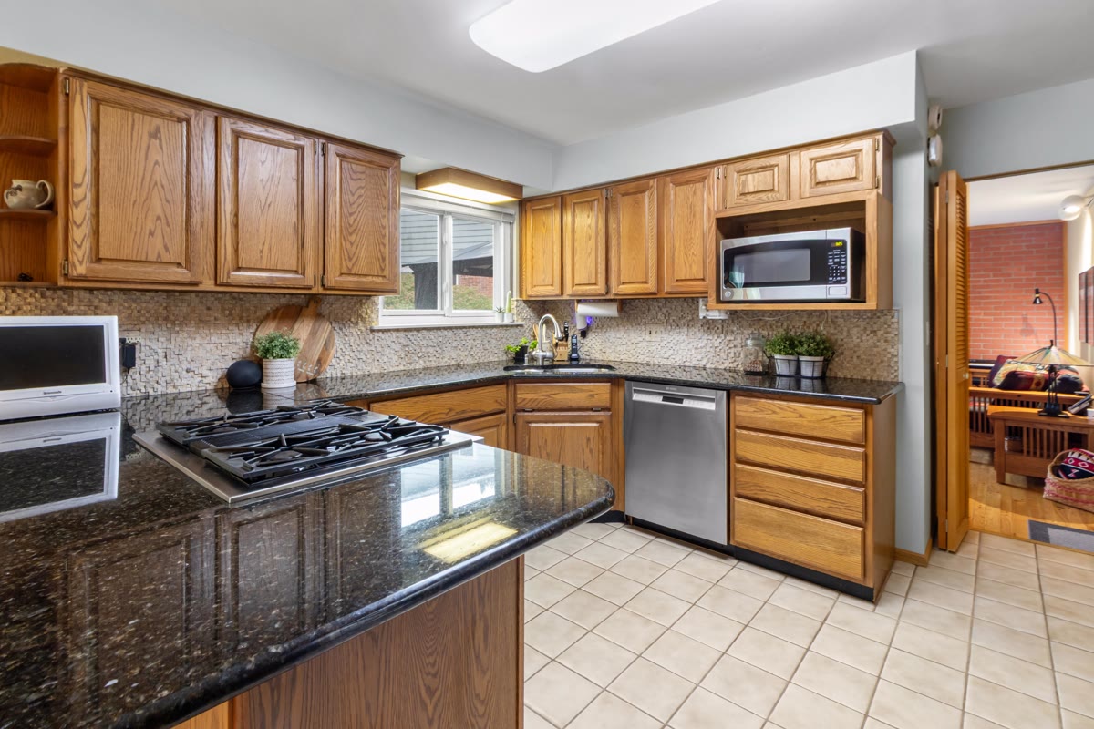 Listing photo 14 — Ann Arbor, MI
