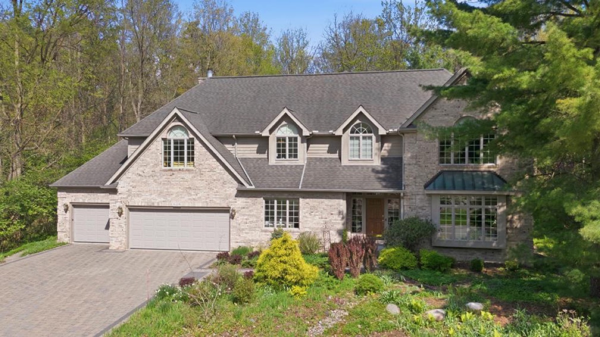 Listing photo 2 — Ann Arbor, MI