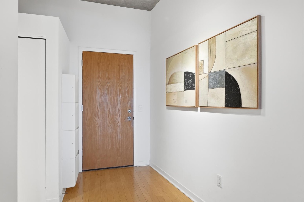 Listing photo 8 — Ann Arbor, MI