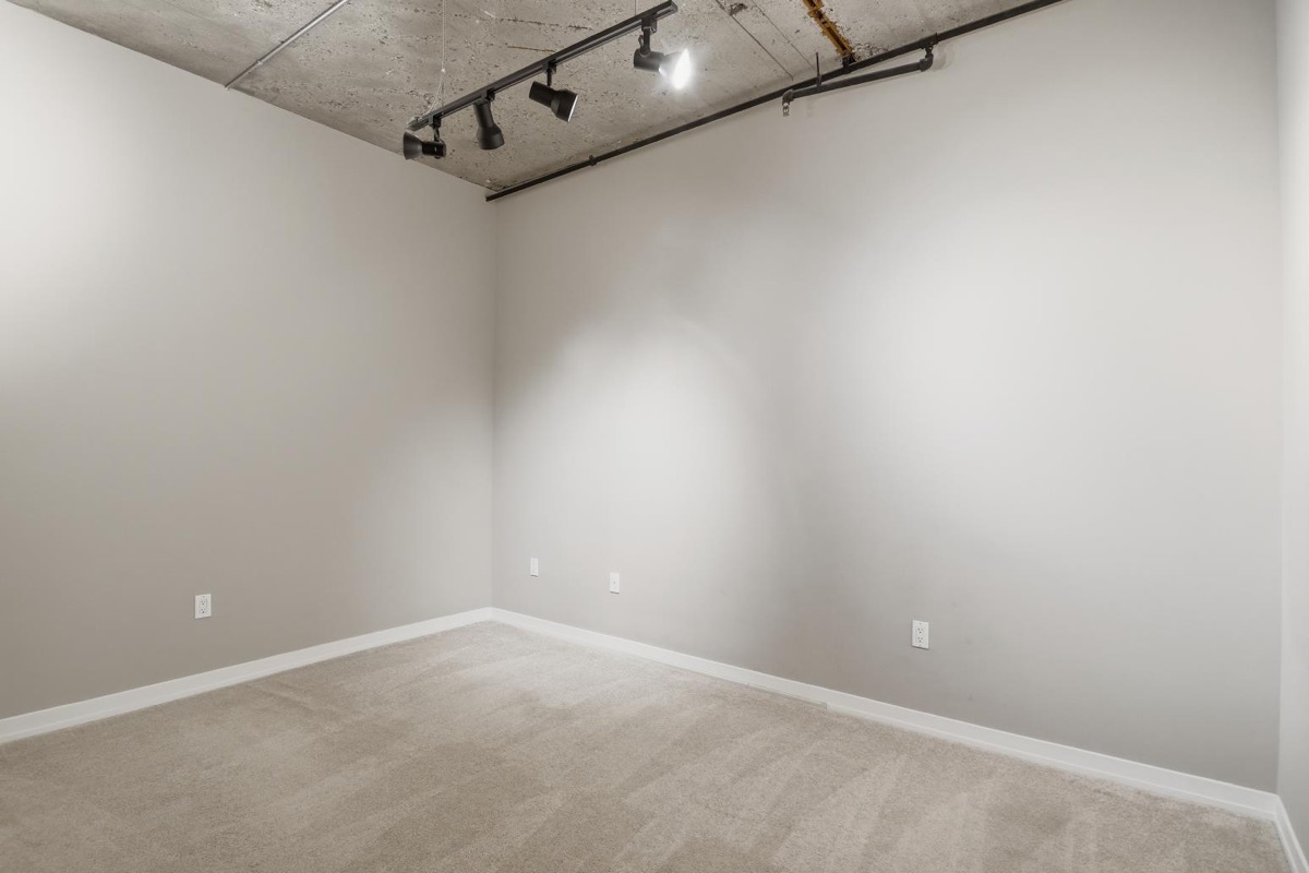 Listing photo 11 — Ann Arbor, MI
