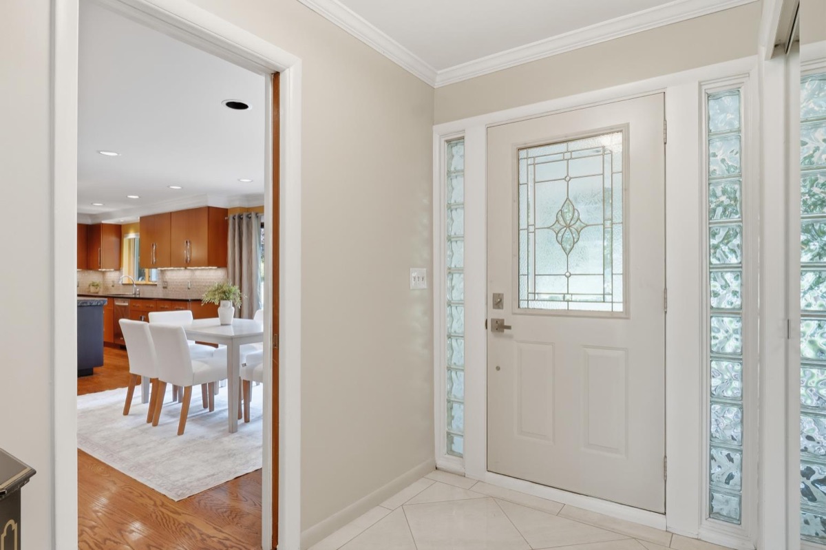 Listing photo 7 — Bloomfield Township, MI
