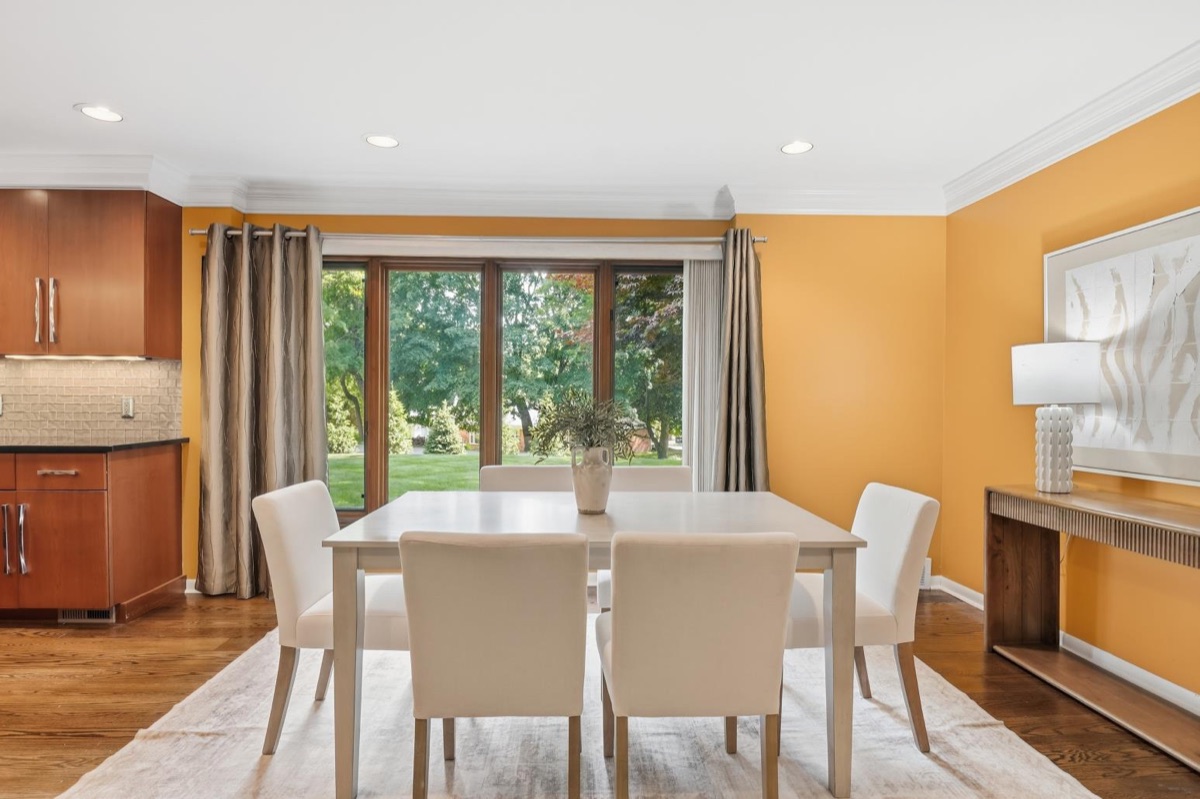 Listing photo 9 — Bloomfield Township, MI