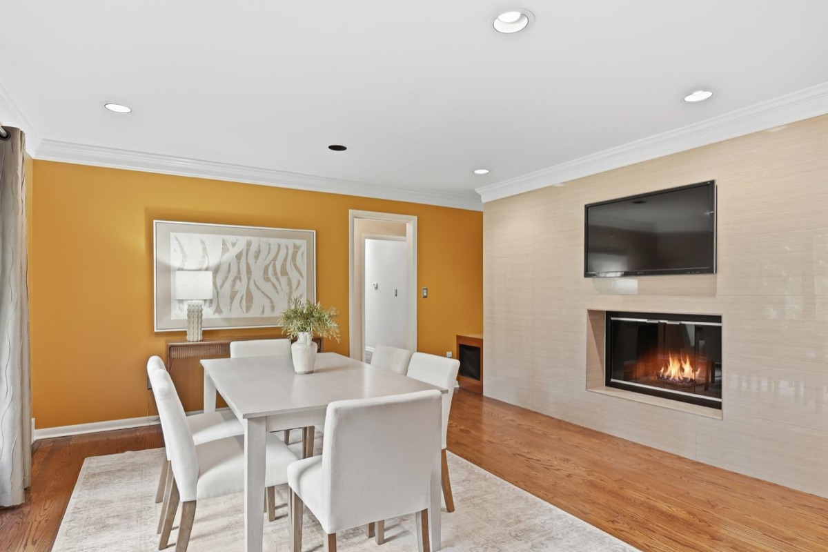 Listing photo 10 — Bloomfield Township, MI