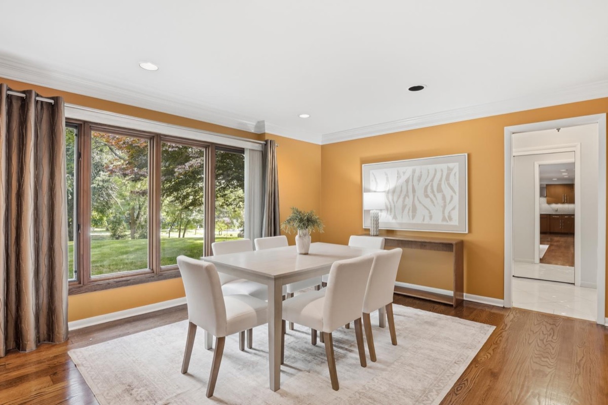 Listing photo 11 — Bloomfield Township, MI