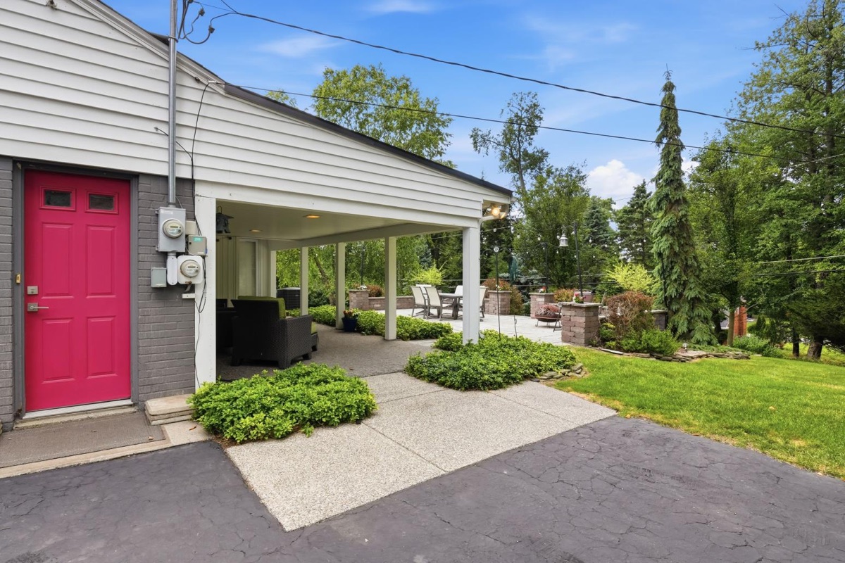 Listing photo 46 — Bloomfield Township, MI