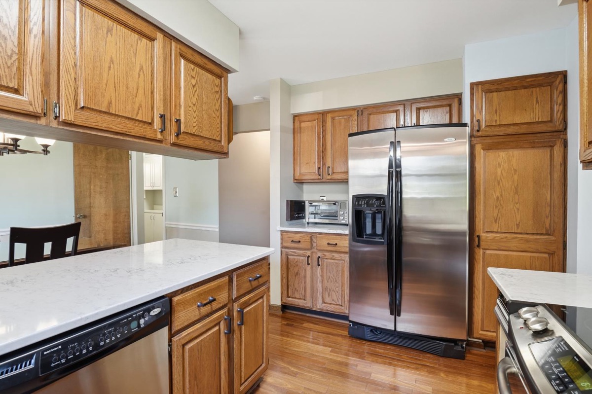 Listing photo 18 — Commerce Township, MI