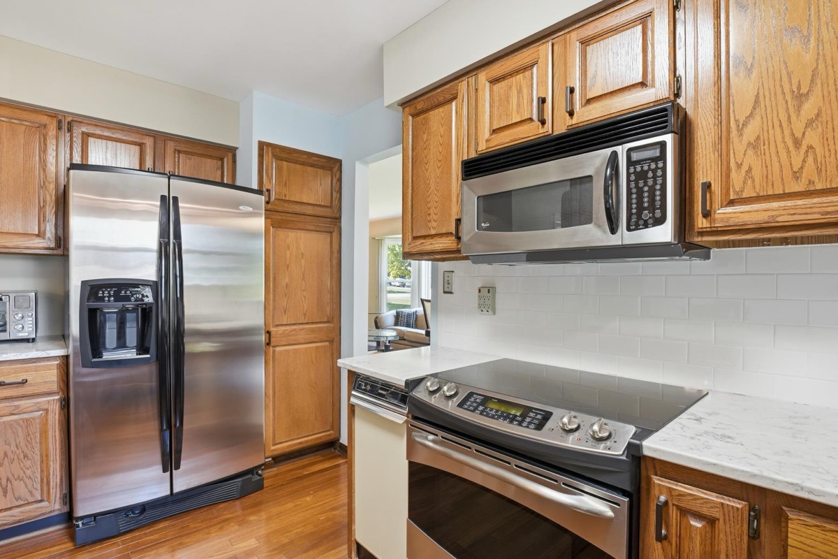 Listing photo 19 — Commerce Township, MI