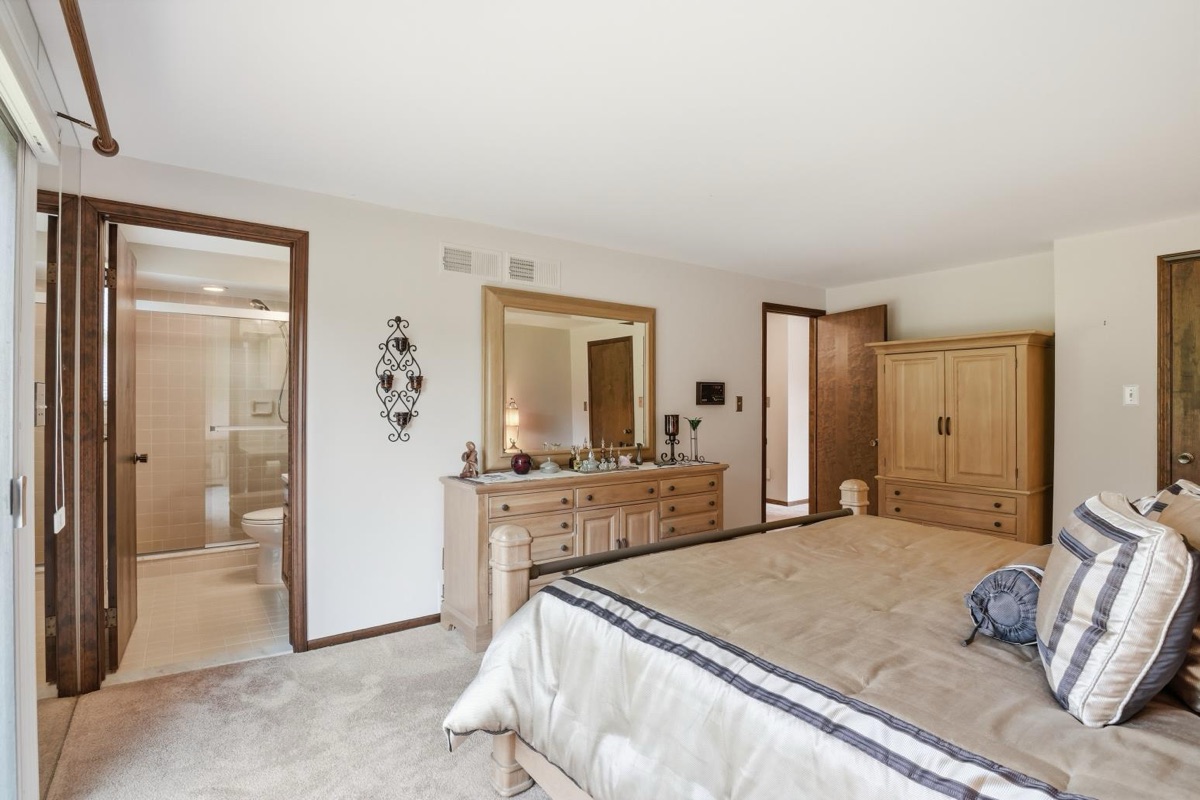 Listing photo 35 — Commerce Township, MI