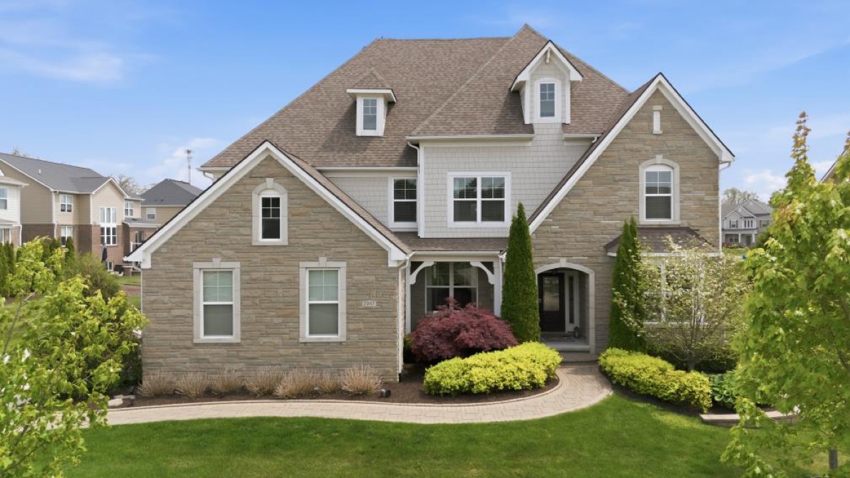Listing photo 2 — Commerce Township, MI