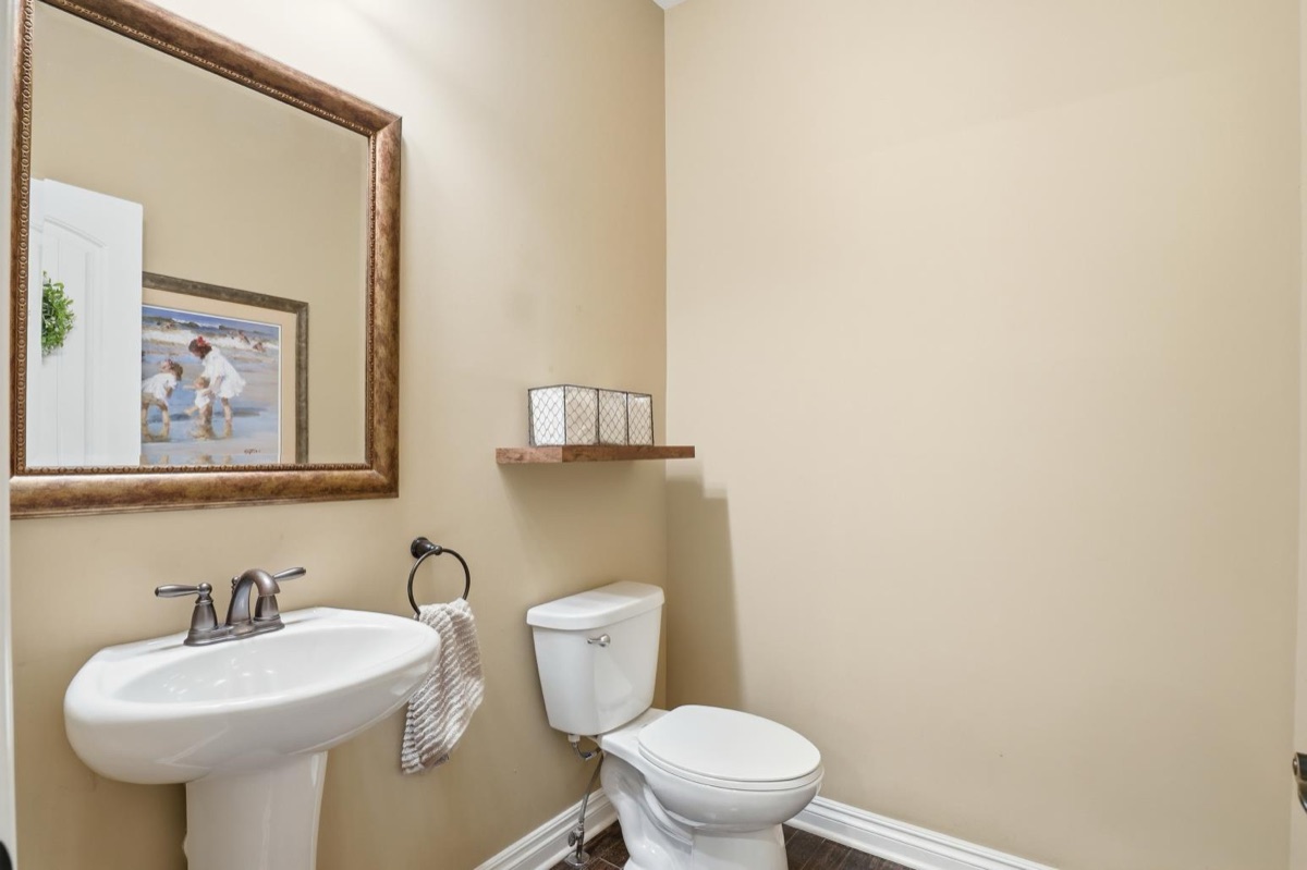 Listing photo 15 — Commerce Township, MI